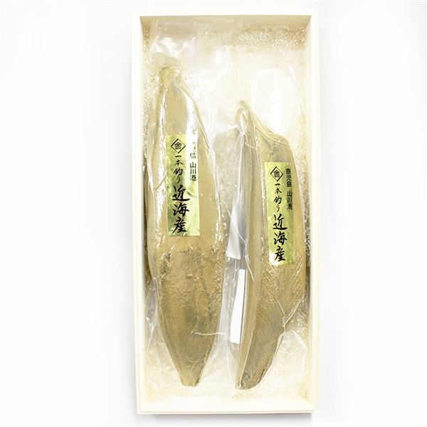 【九州の逸品!! 鹿児島】山吉国澤百馬商店 鰹本枯れ節(木箱入り)