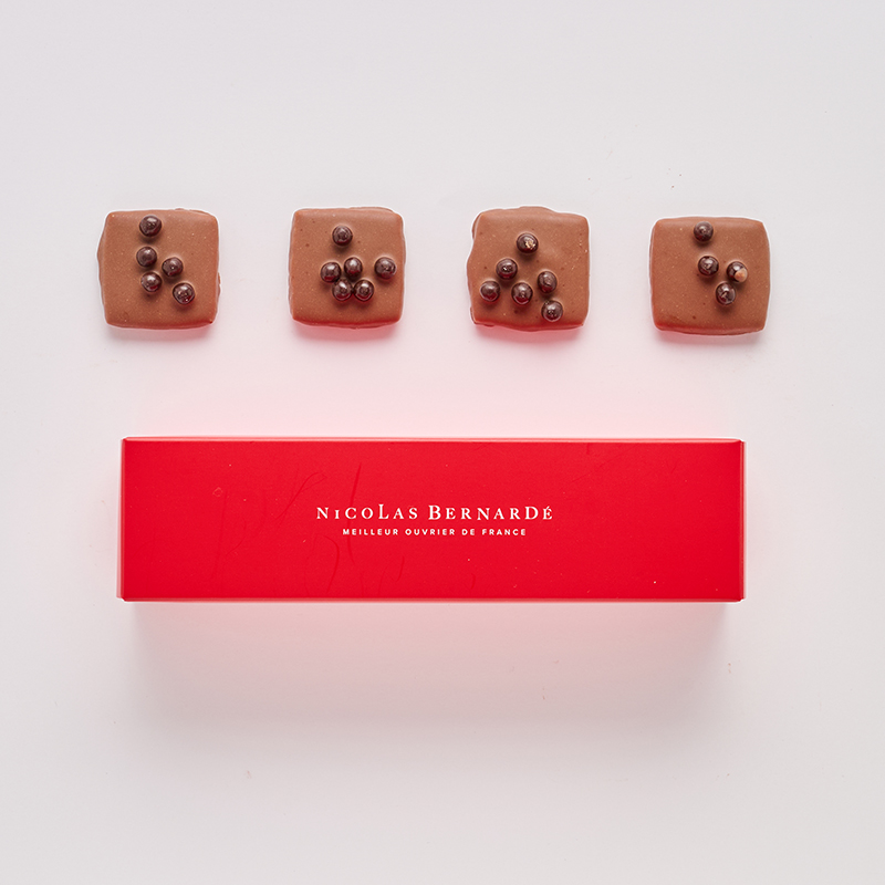 �����������I�����C���X�g�A���聚�y�j�R���E�x���i���f�z�V���[�g�u���b�h �� �r�[�� �m���[�����퉷�ց�