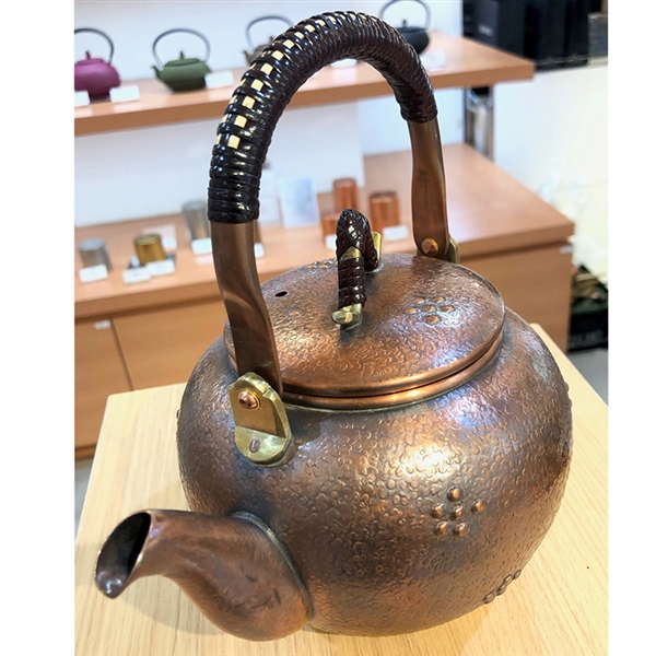 20.【長澤製作所】銅製 湯沸し(小) 岩石あらし 梅