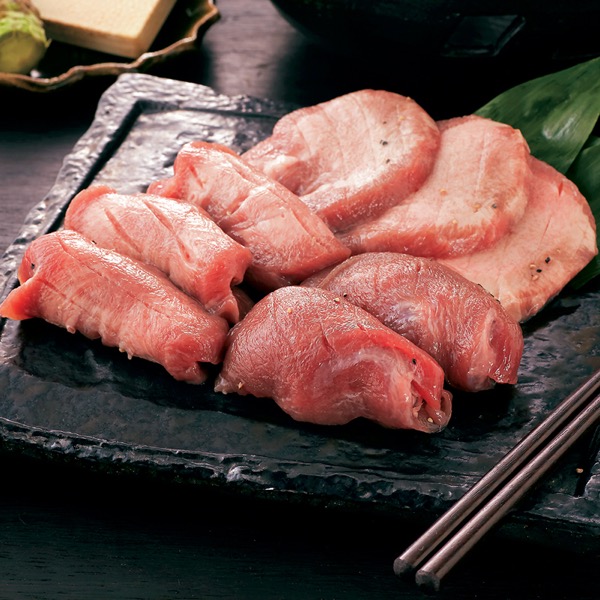 宮城・仙台 「陣中」 仔牛の牛タン丸ごと一本塩麹熟成<産直・送料込み>