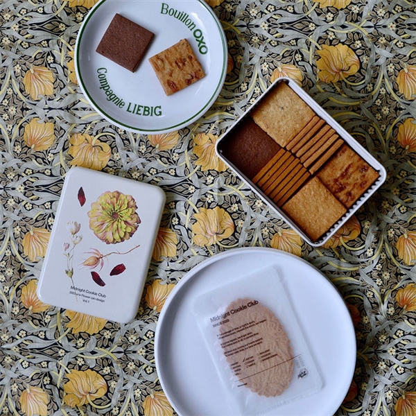 【Zucca (ズッカ)】MCCフラワークッキー缶