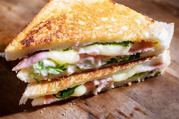 �y2��21���i�y�j�ߑO10��30���`�z �y�������ӂꂾ���z�b�g�T���h�̐��E